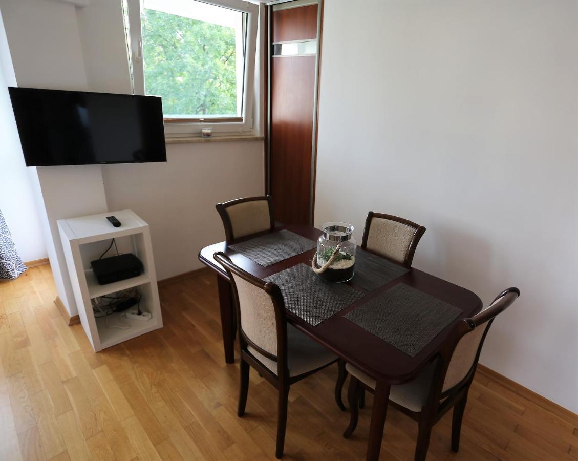 Apartament Mgm Karmelicka Warsaw Exterior photo